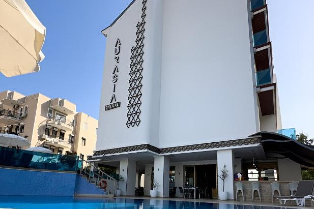 AURASIA DESIGN HOTEL