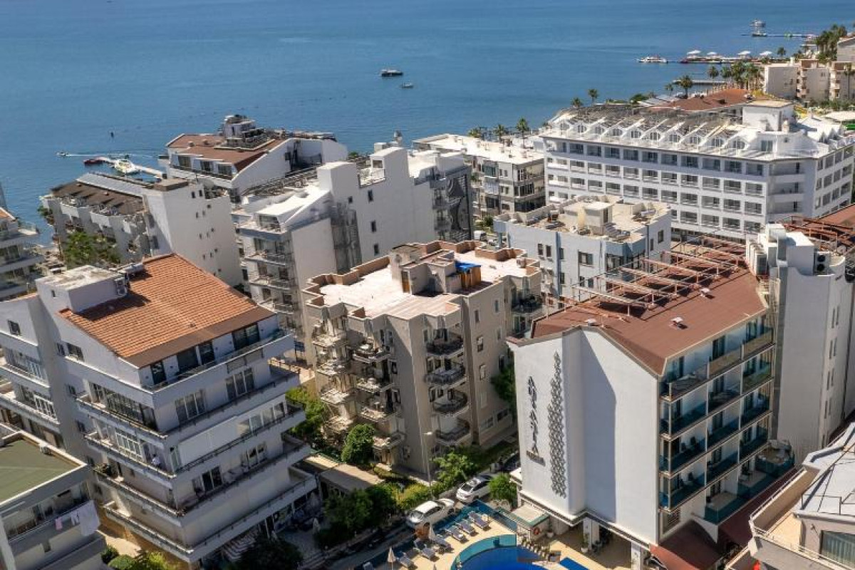 AURASIA DESIGN HOTEL