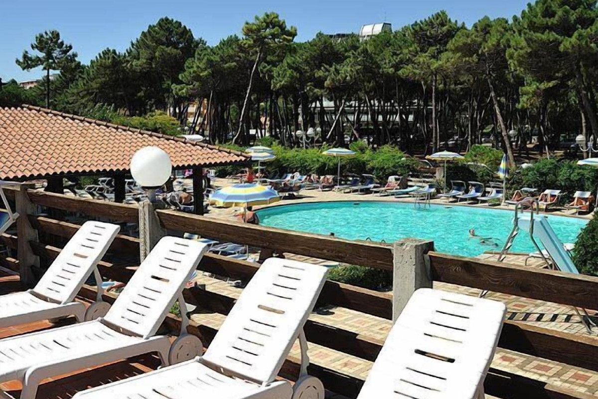 AUSONIA