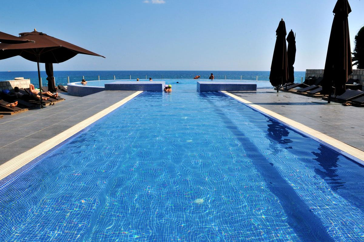 Avala Resort & Villas