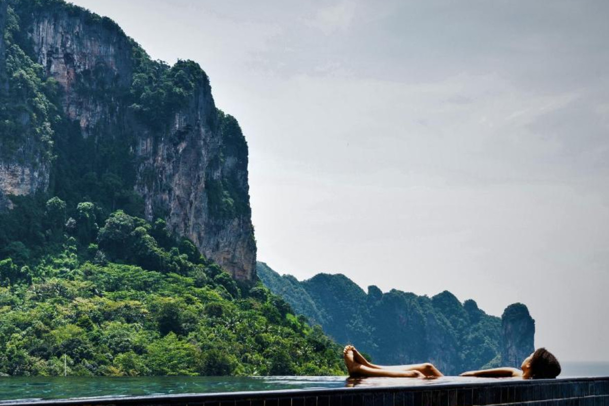 Avani Ao Nang Cliff Krabi Resort