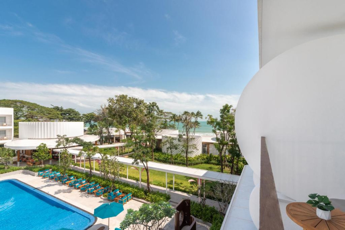 AVANI Chaweng Samui Hotel & Beach Club