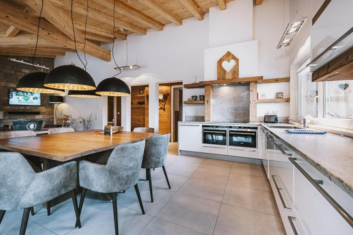 Avenida Mountain Lodges