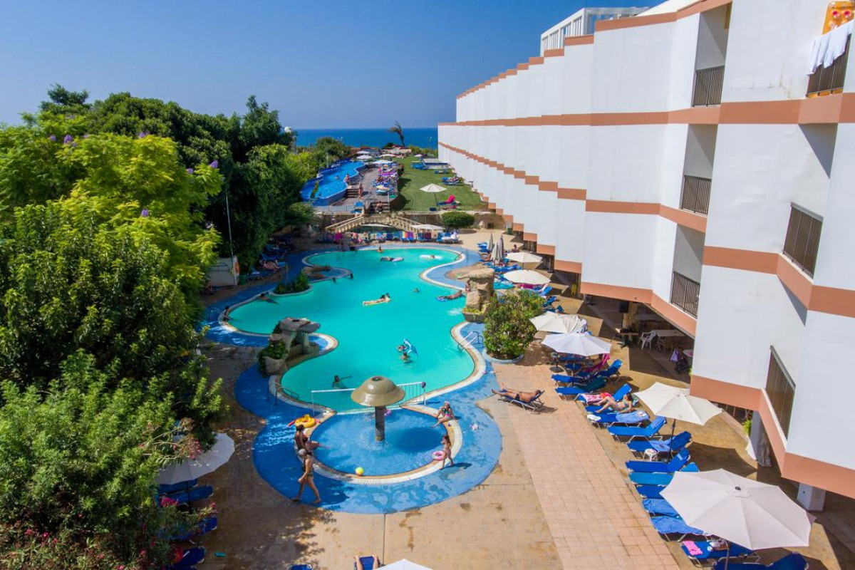 Avlida Hotel