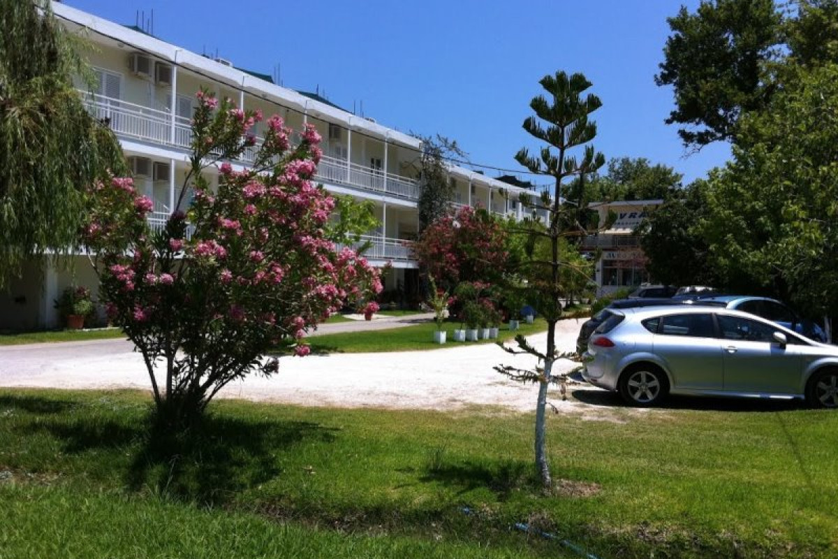 Avra Beach Hotel