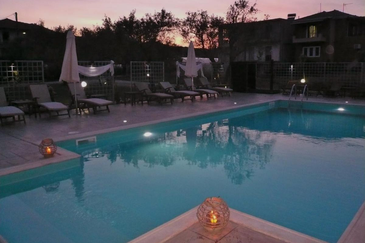 Avra Hotel