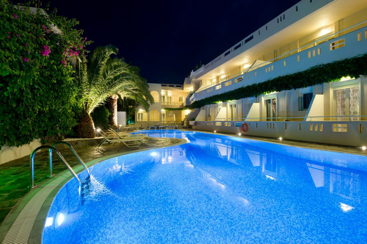 AXOS HOTEL