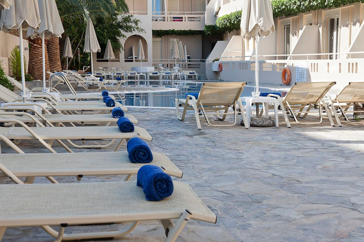 AXOS HOTEL