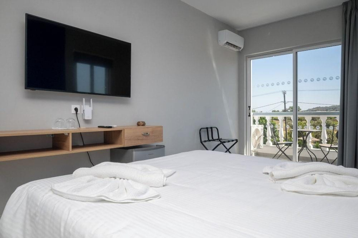 Ayit Hotel
