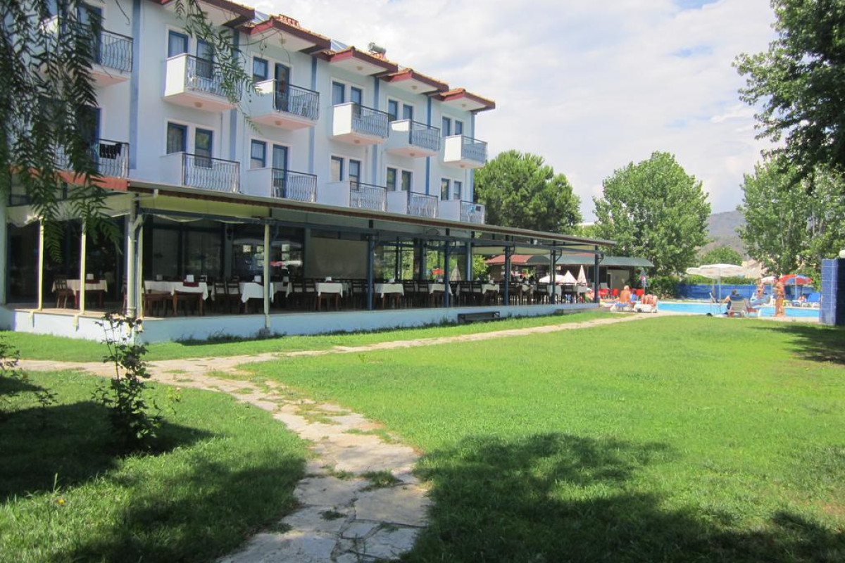 AYMES HOTEL