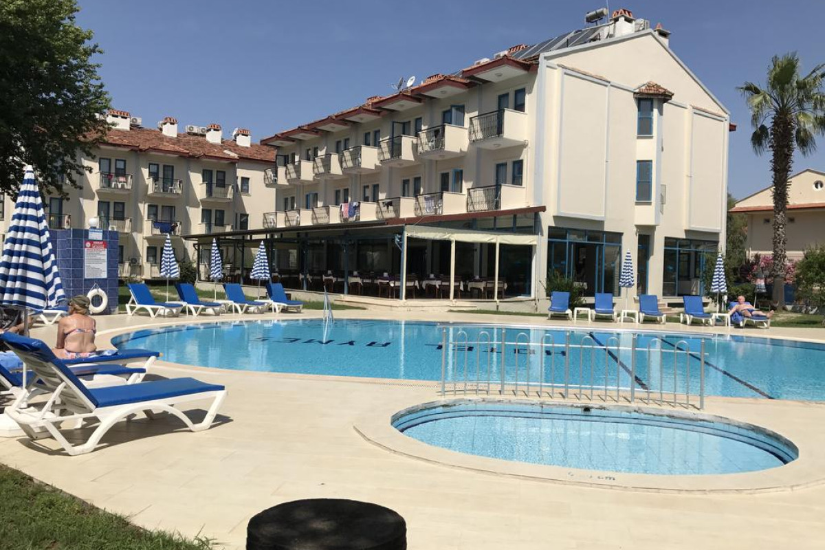 AYMES HOTEL
