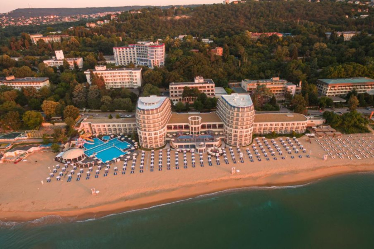 AZALIA HOTEL