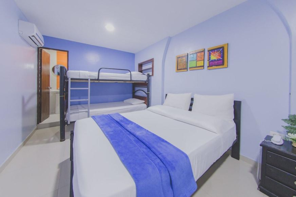 Azuán Suites Hotel By GEH Suites