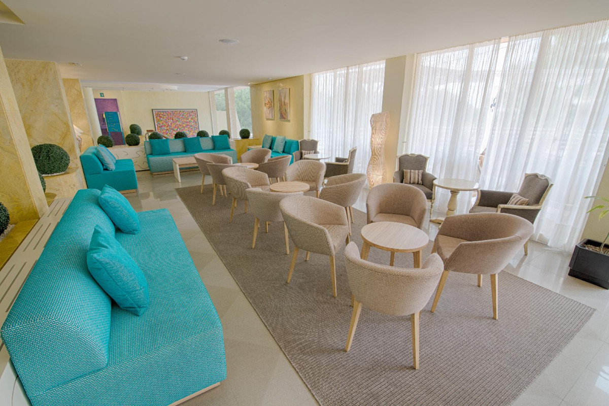 AZULINE HOTEL BAHAMAS Y BAHAMAS II