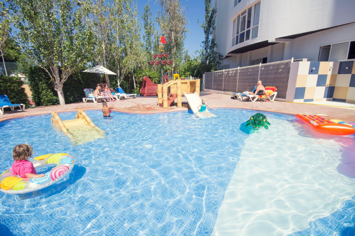 Azuline Hotel  Bergantin