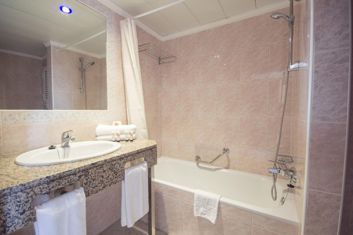 azuLine Hotel Coral Beach