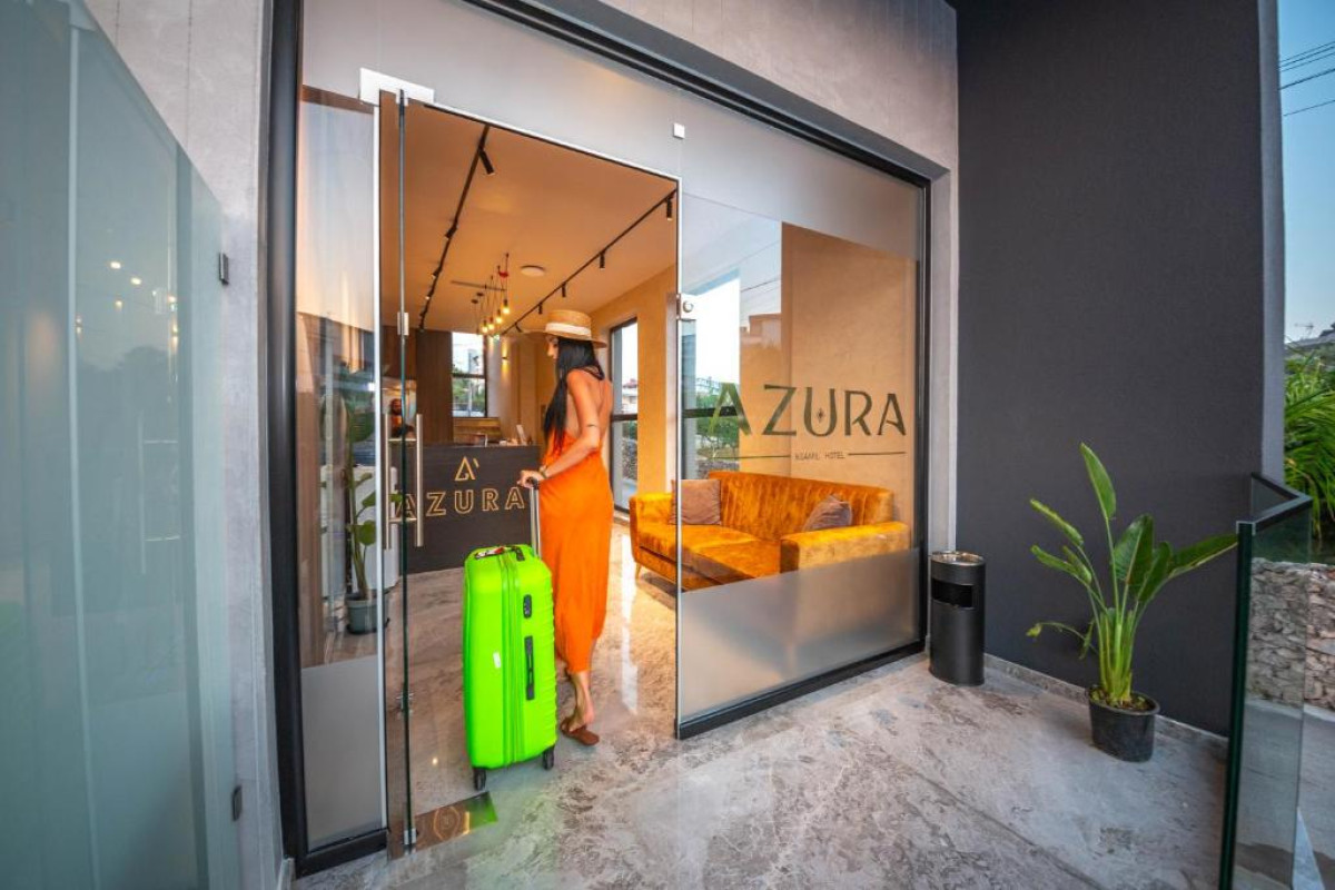 Hotel Azura