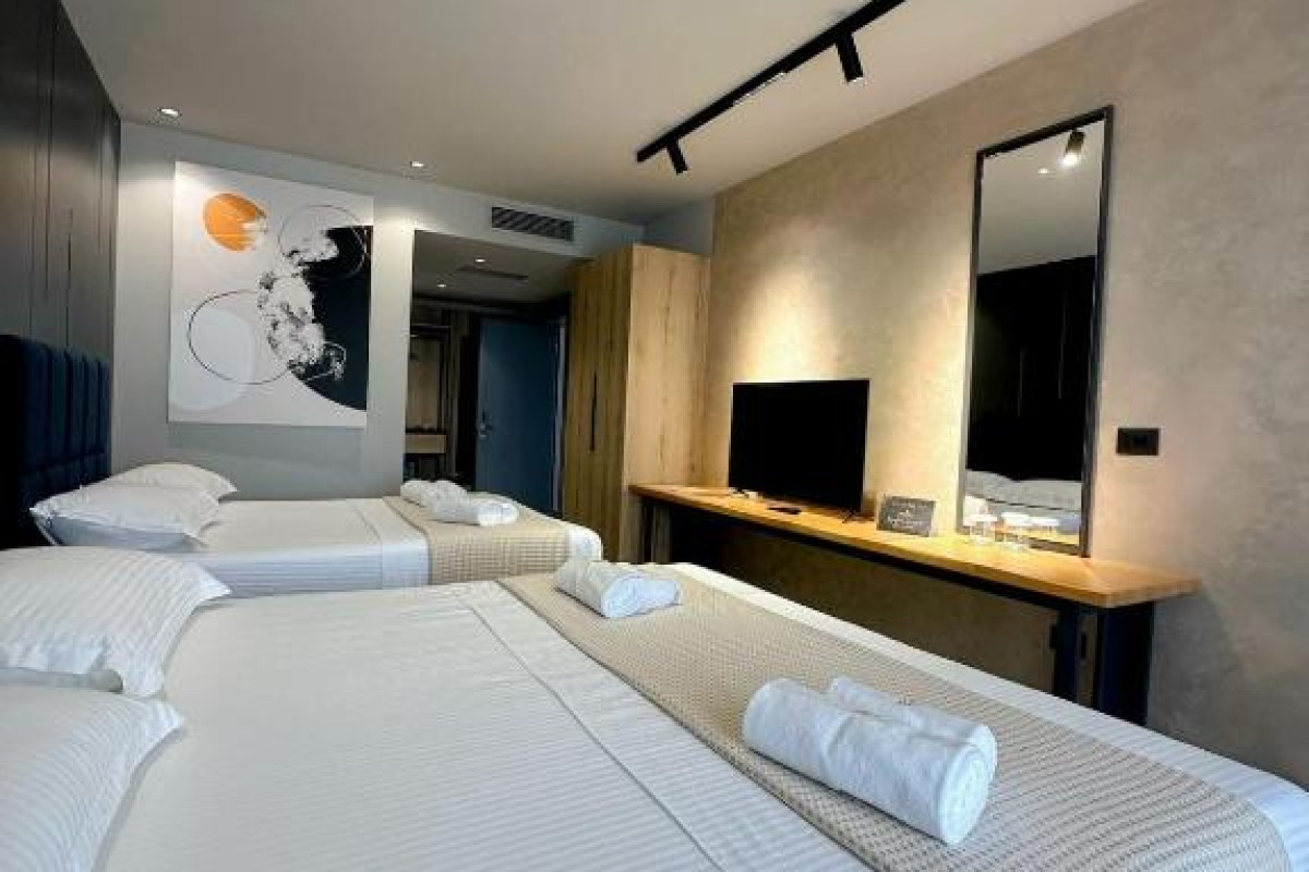 Hotel Azura