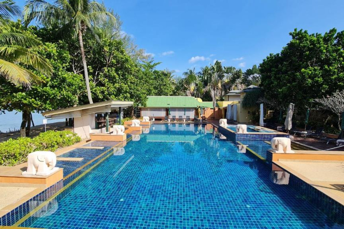 Baan Khaolak Beach Resort