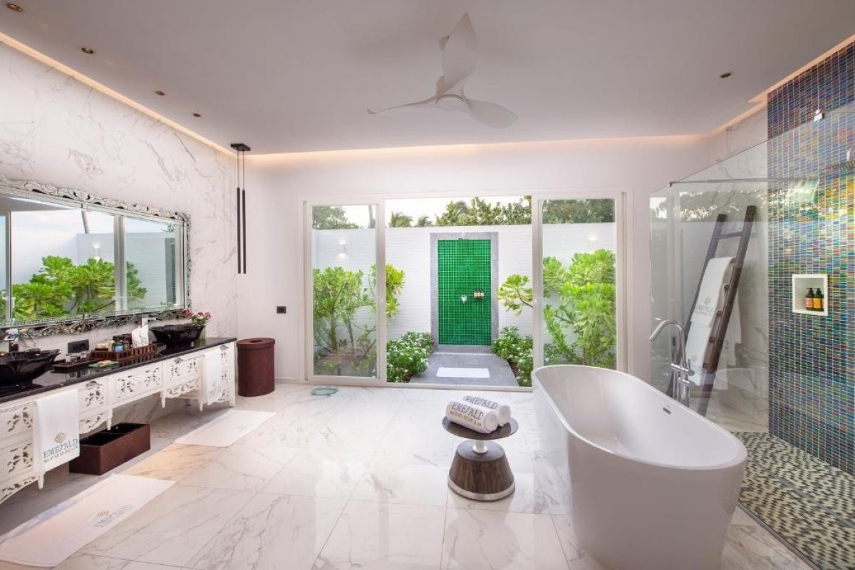 Emerald Maldives Resort And Spa
