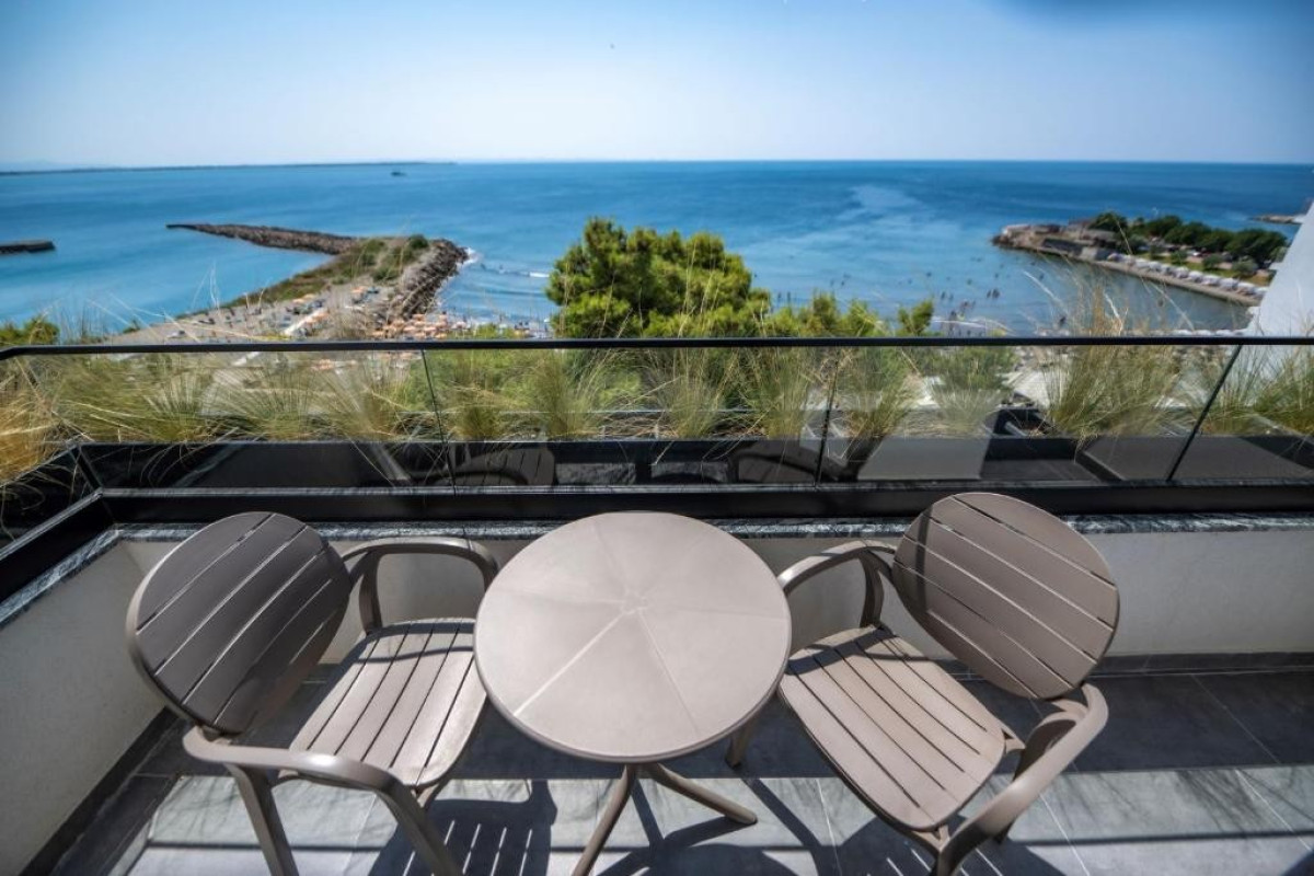 Great White Hotel