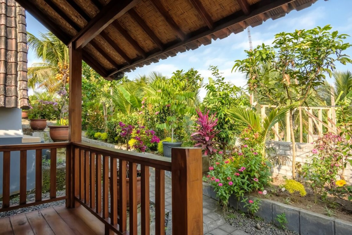 Balian Green Lagoon