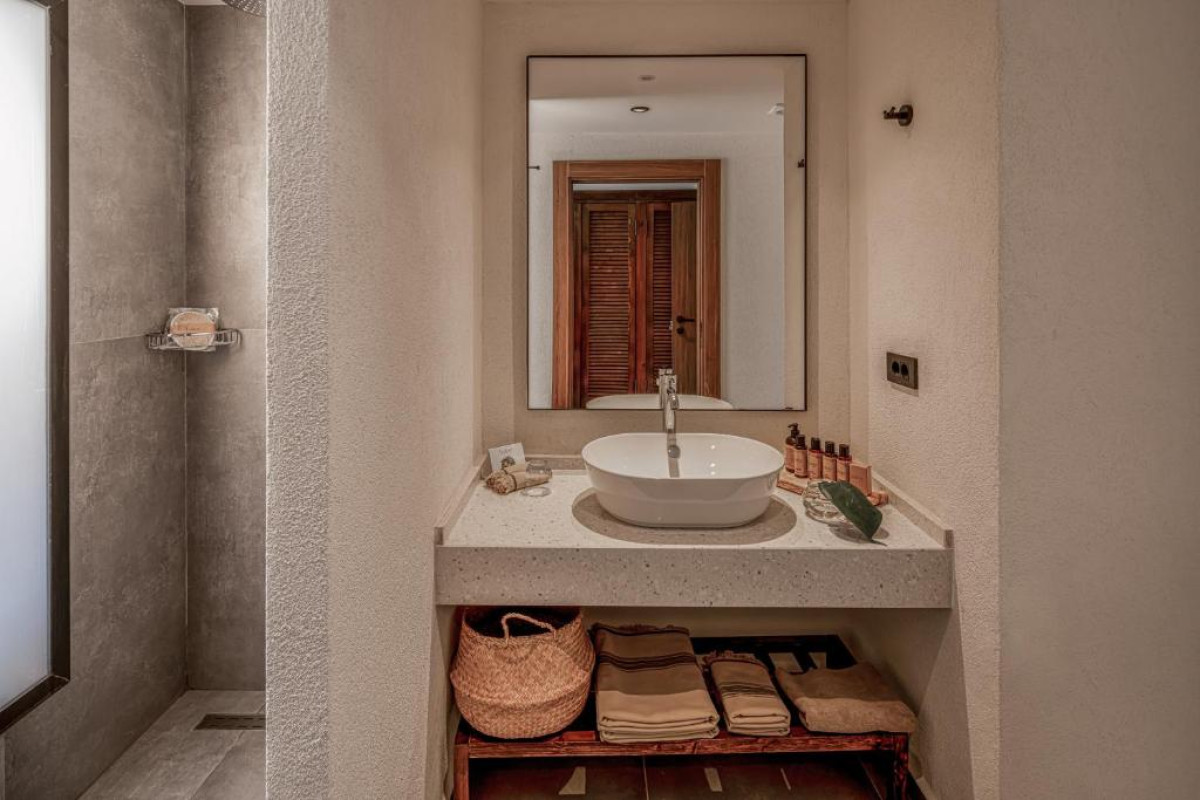 Balmy Beach Resort