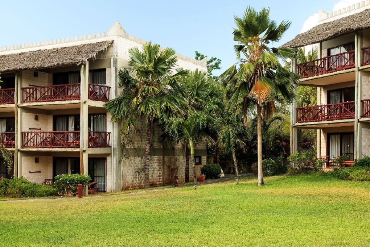 BAOBAB BEACH RESORT & SPA