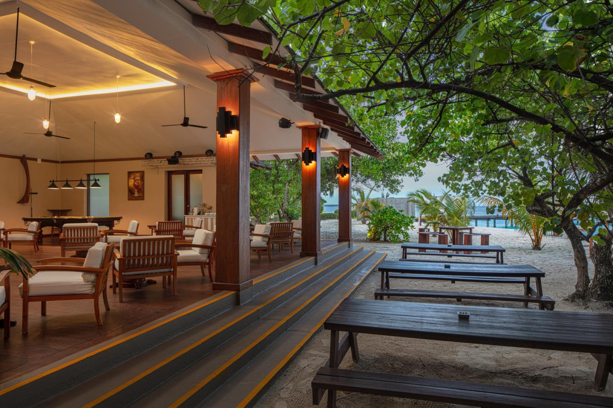 Adaaran Select Meedhupparu & Prestige Water Villas