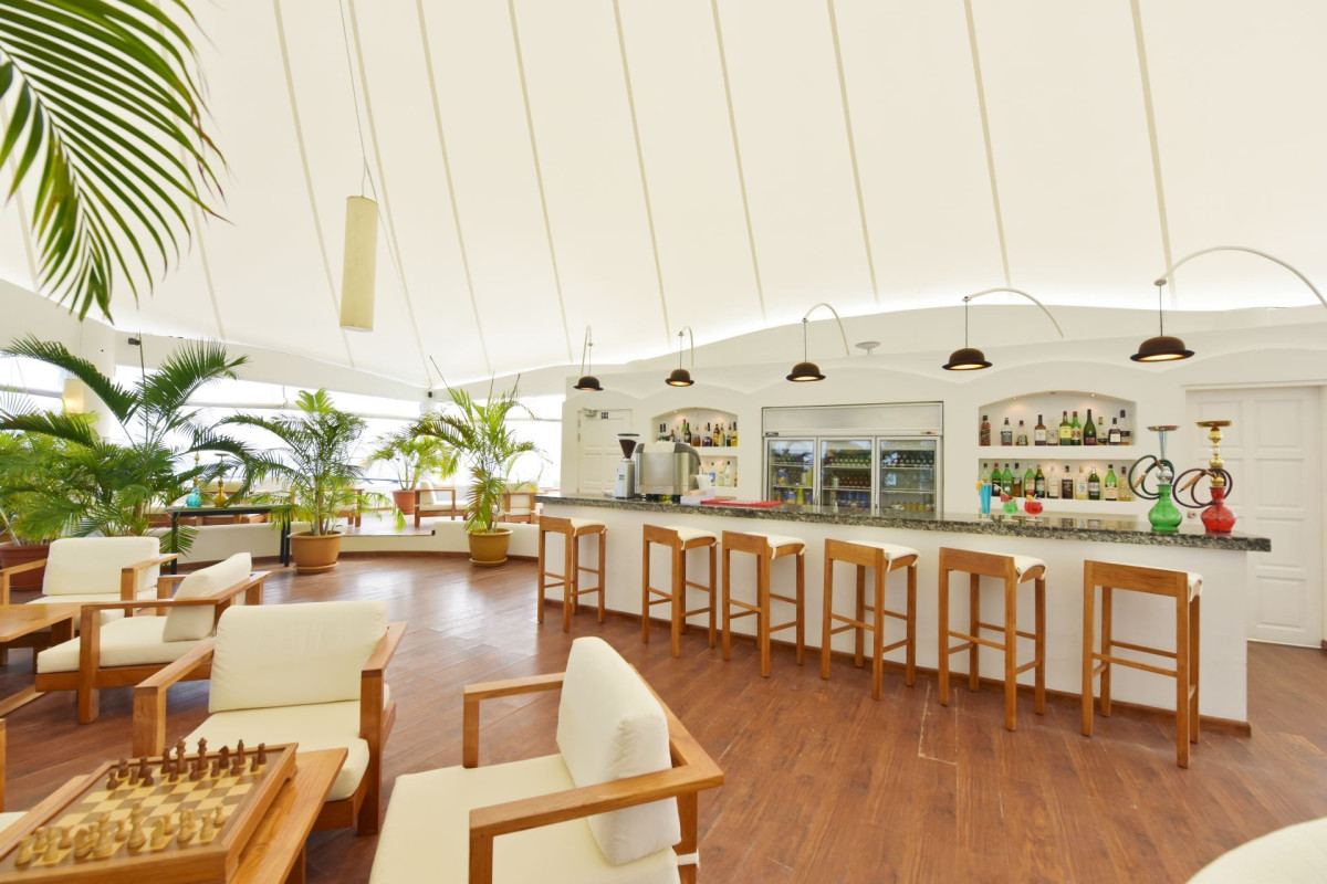 Safari Island Resort & Spa