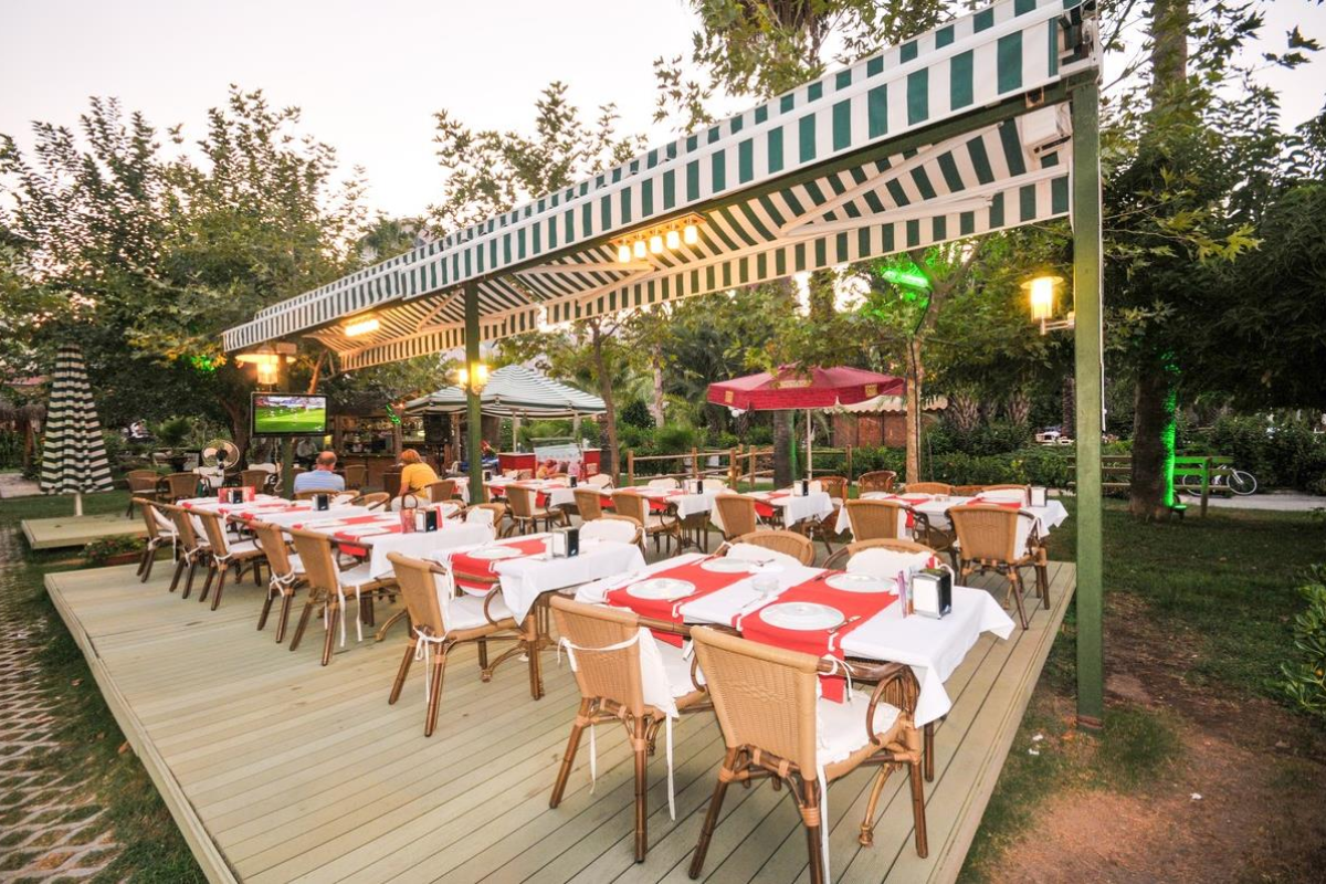 LETOILE HOTEL