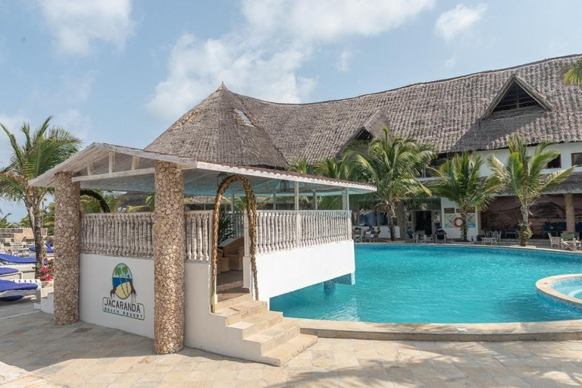 Jacaranda Beach Resort and Safari Tsavo Explorer RO