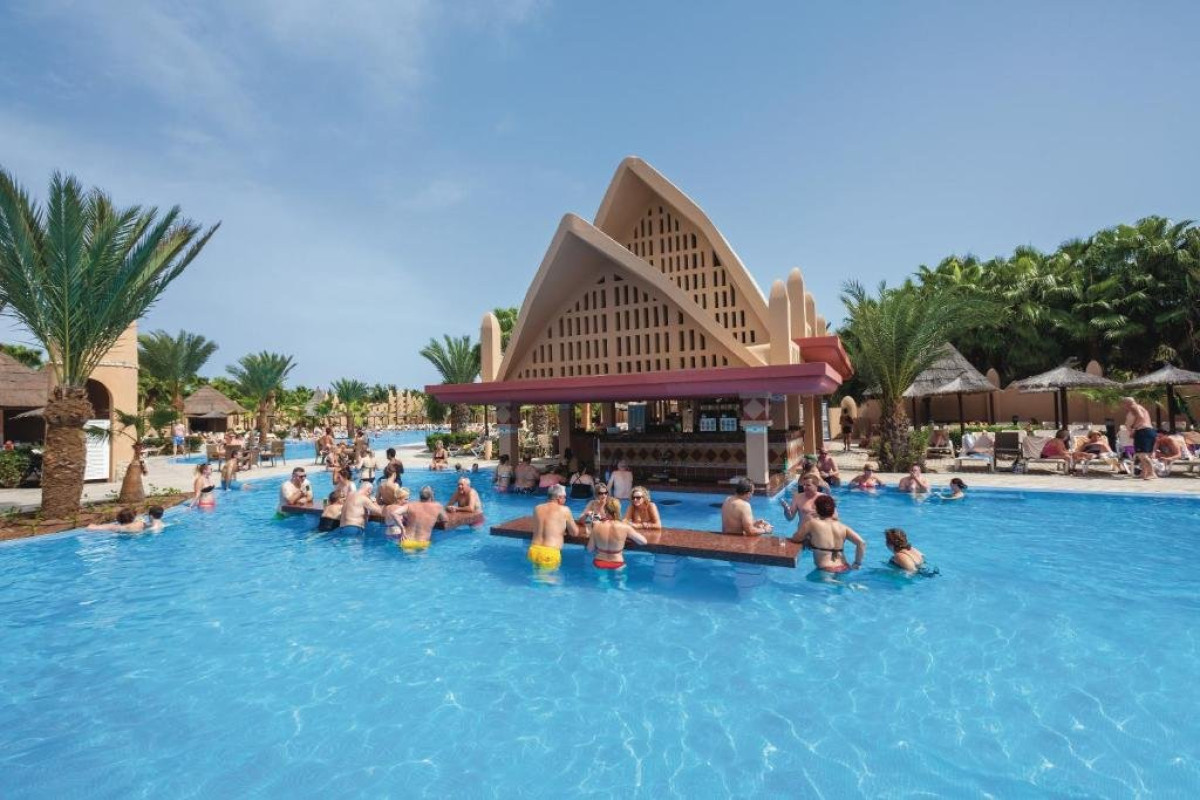 RIU Funana