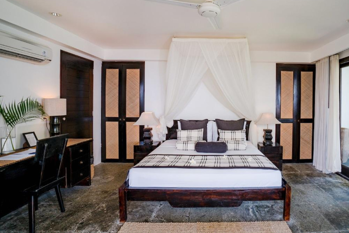 Batu Karang Lembongan Resort & Spa