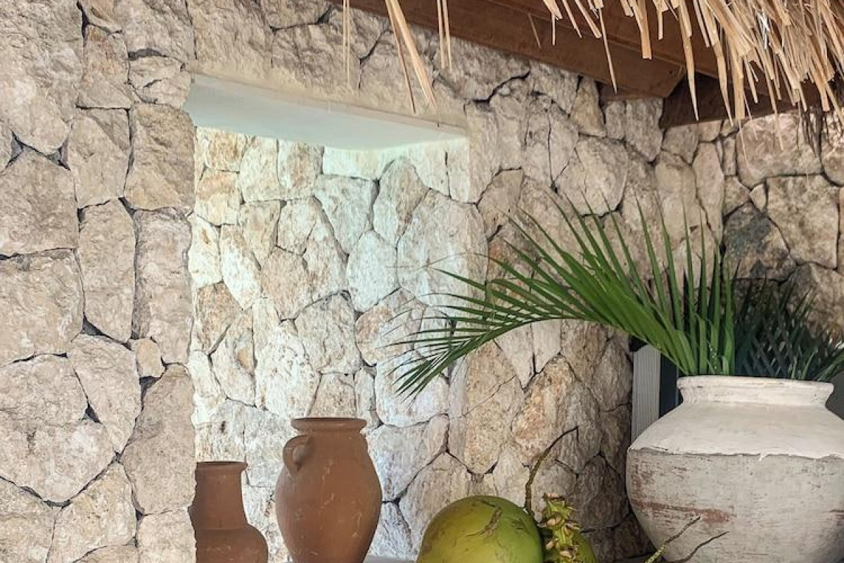 Batu Karang Lembongan Resort & Spa