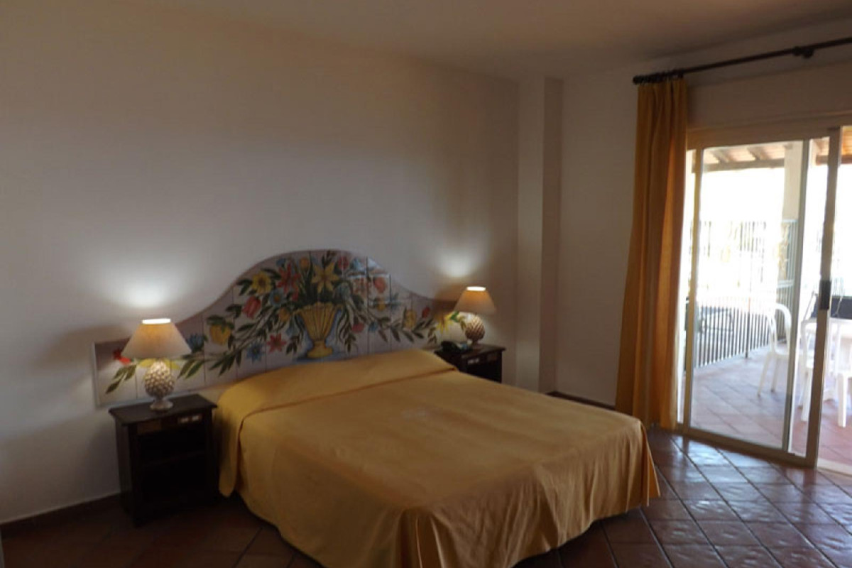 BAY PALACE MAZZARO
