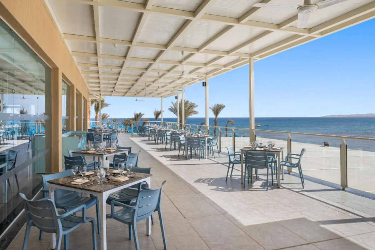 ALBATROS BEACH RESORT