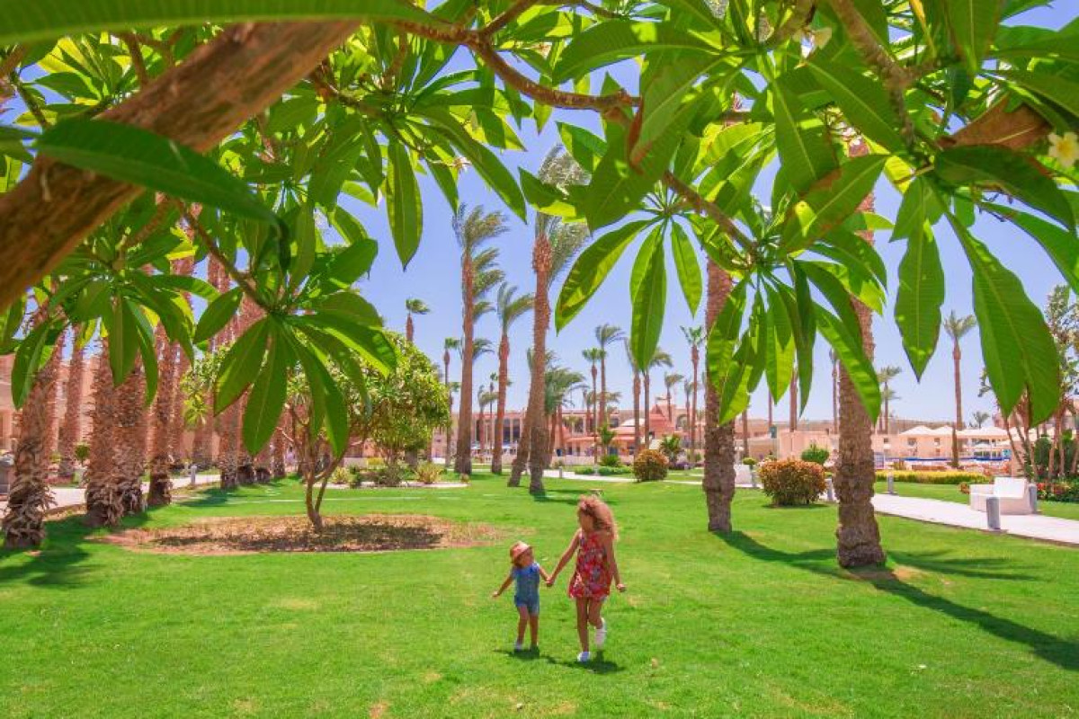 ALBATROS BEACH RESORT