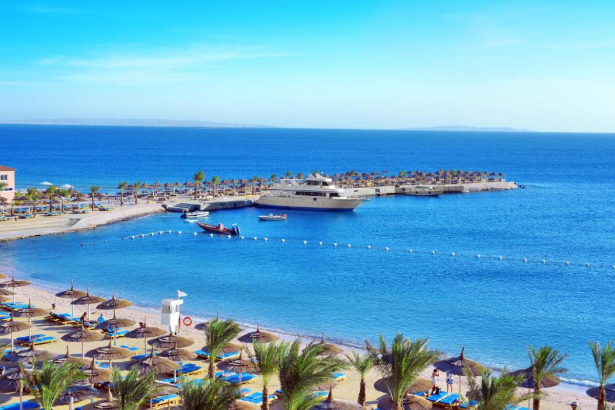 ALBATROS BEACH RESORT