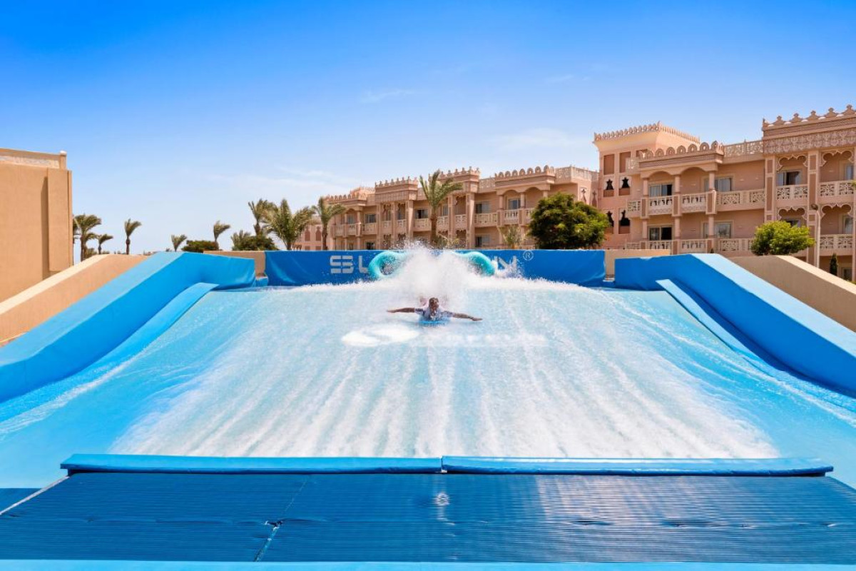 ALBATROS BEACH RESORT