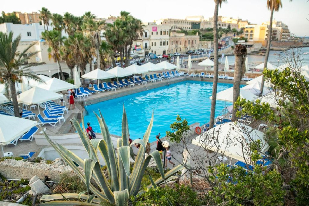 Beach Garden Hotel