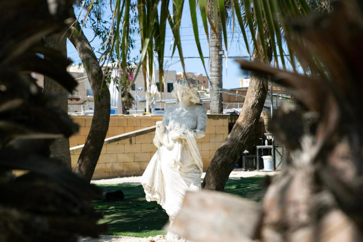 Beach Garden Hotel