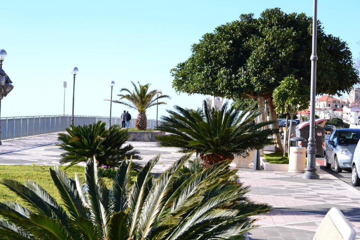 Beach Hotel