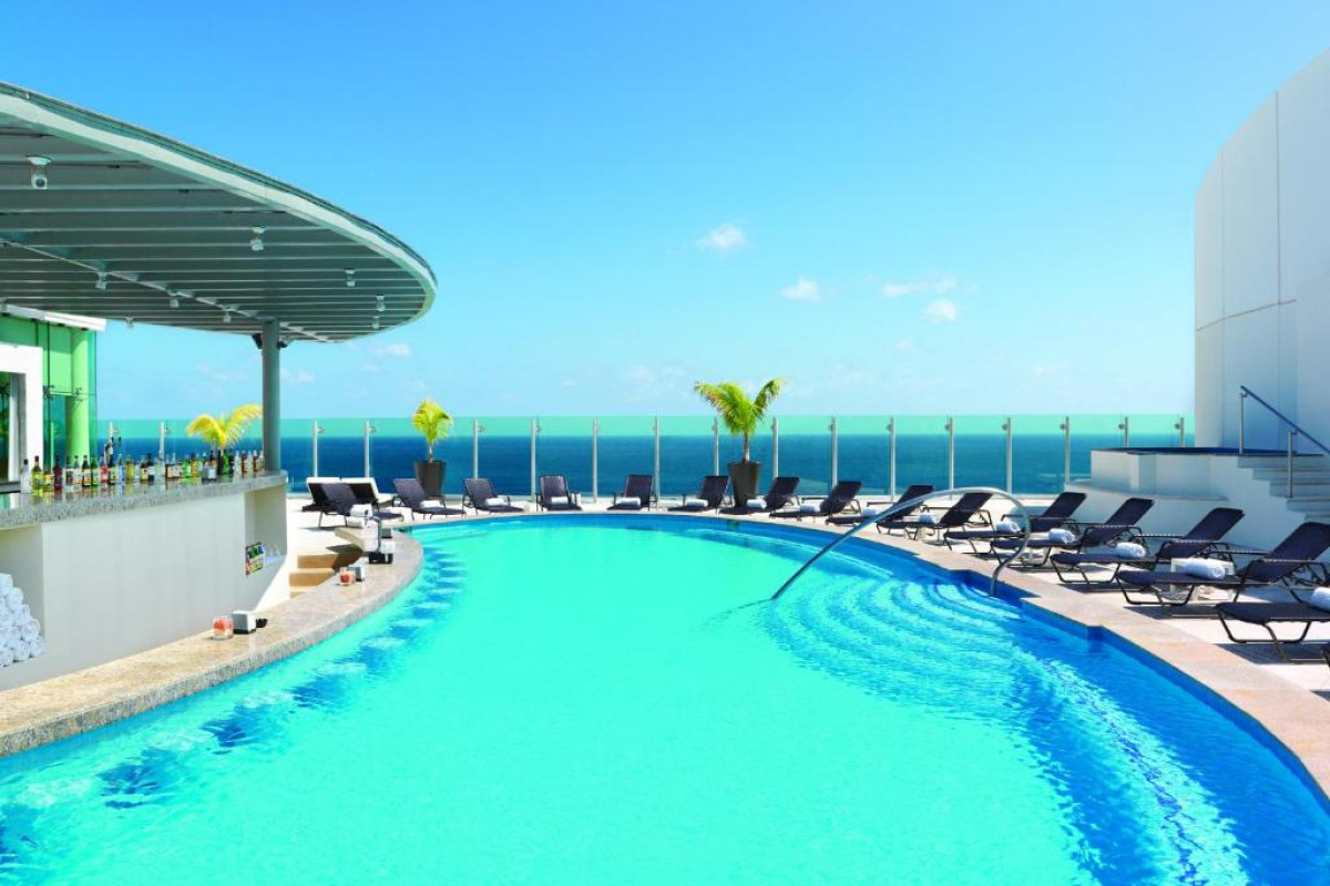 Beach Palace