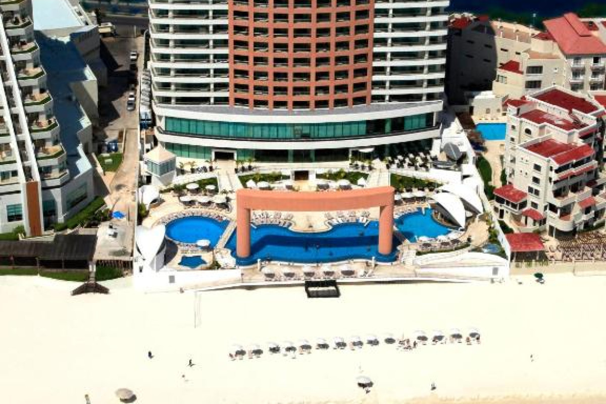 Beach Palace