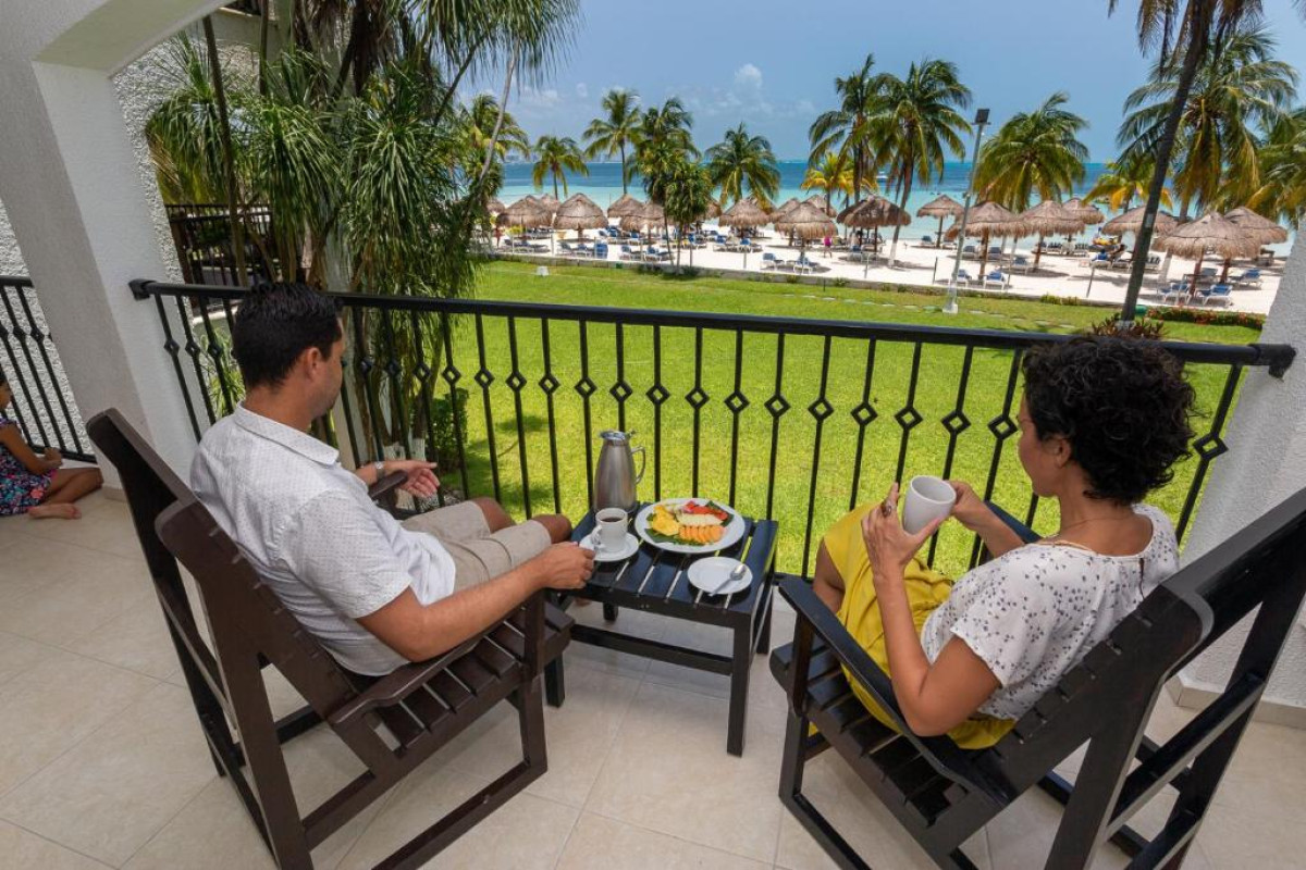 Beachscape Kin Ha Villas  Suites