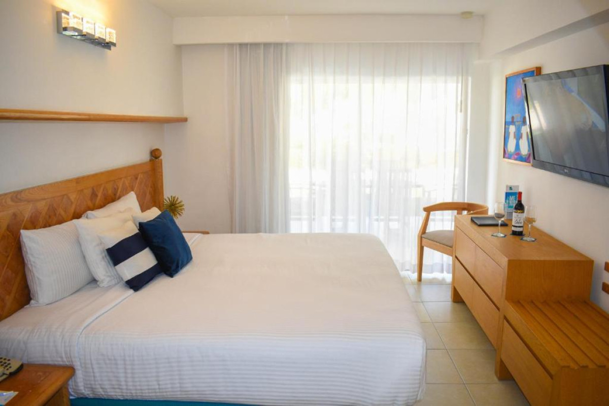 Beachscape Kin Ha Villas  Suites