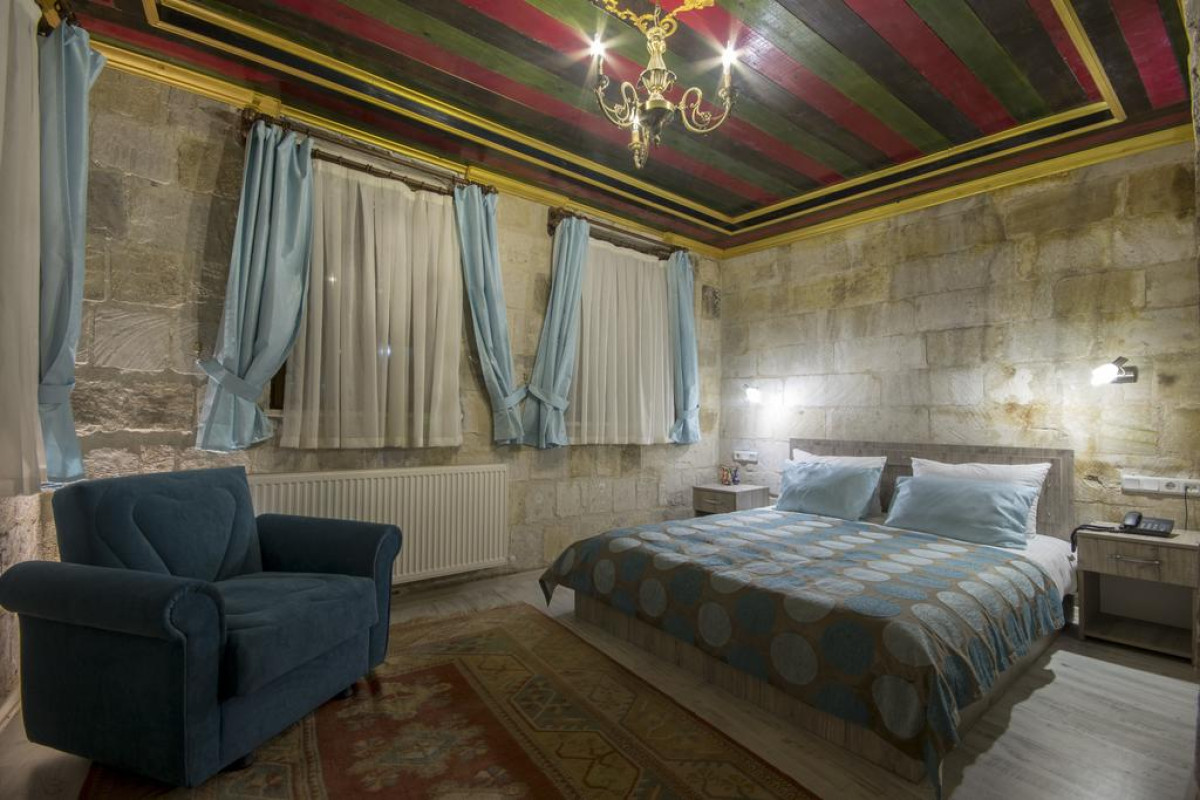 BEDROCK CAVE HOTEL