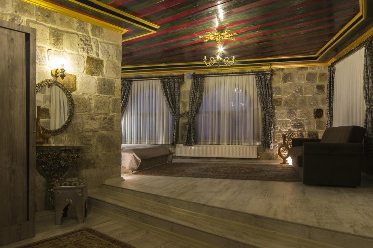 BEDROCK CAVE HOTEL