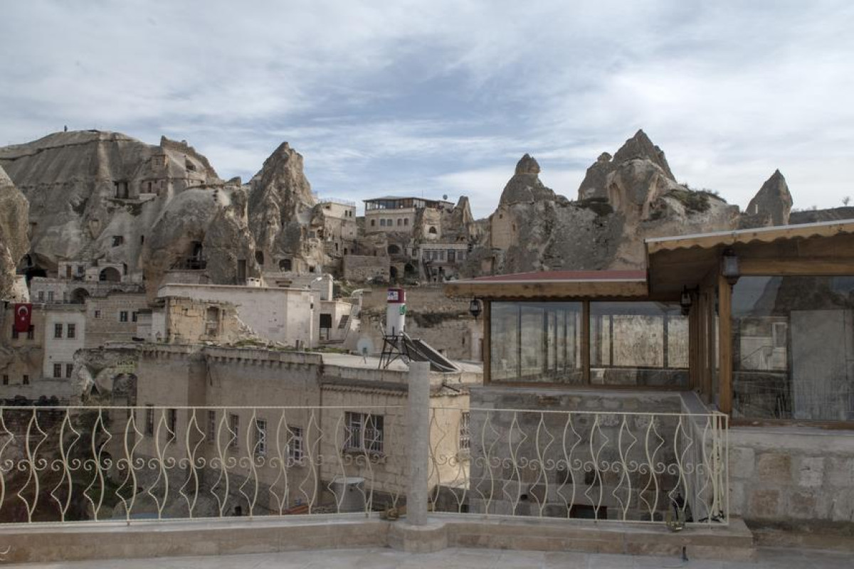 BEDROCK CAVE HOTEL